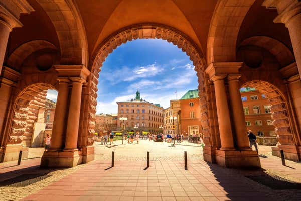 Stockholm Palast, view through the arches, Sweden