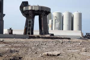 Debris around the Space X Starship launch pad